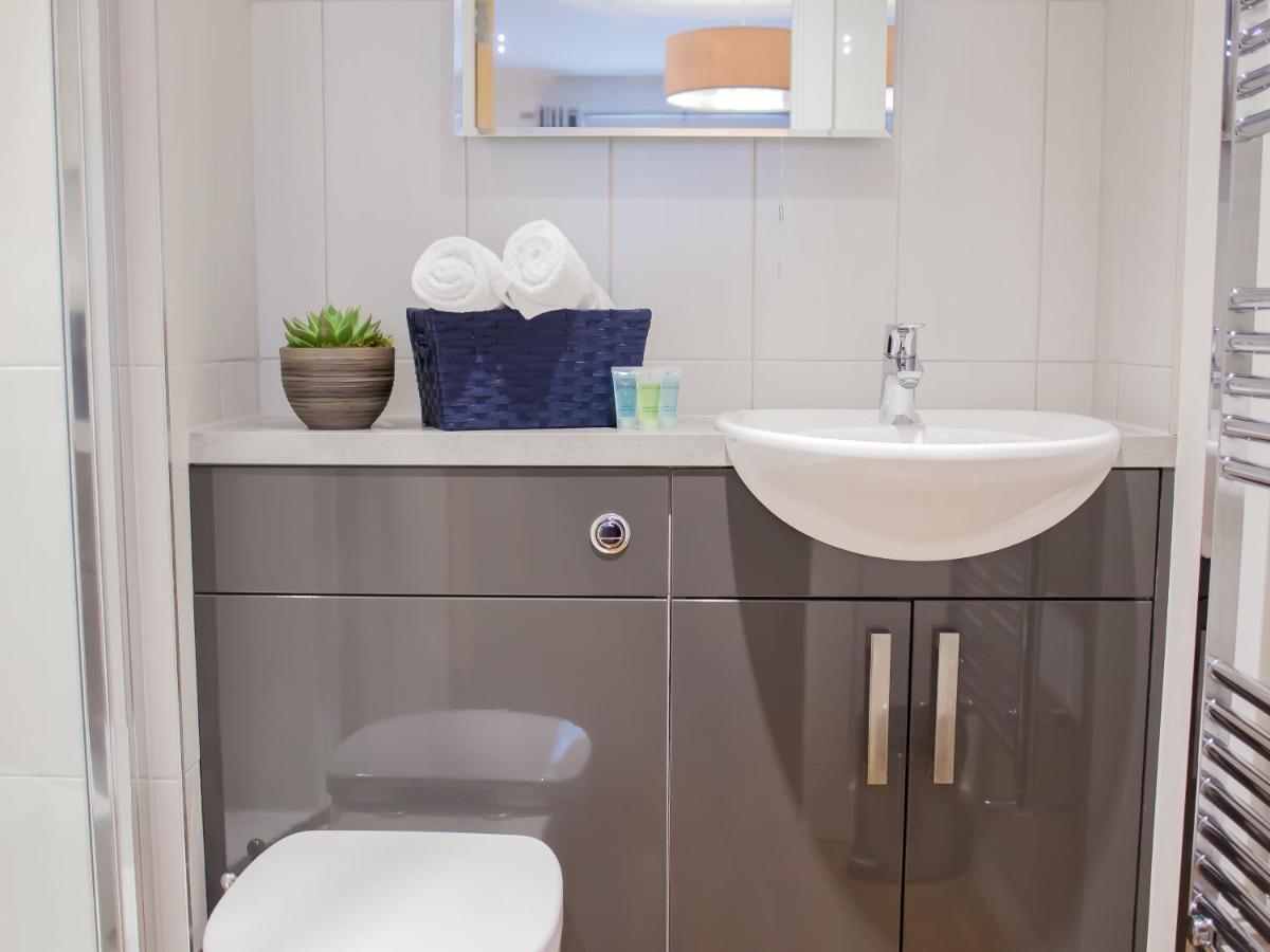 Henge House, Bluestone Apartment Бат Екстер'єр фото